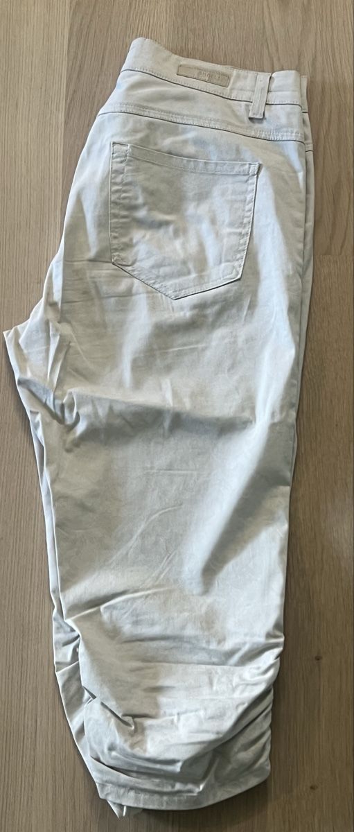 Pantaloni: Angels Damen Capri Hose, hellbeige, Grösse 36 – Usato da Dübendorf venduto da senero44 1