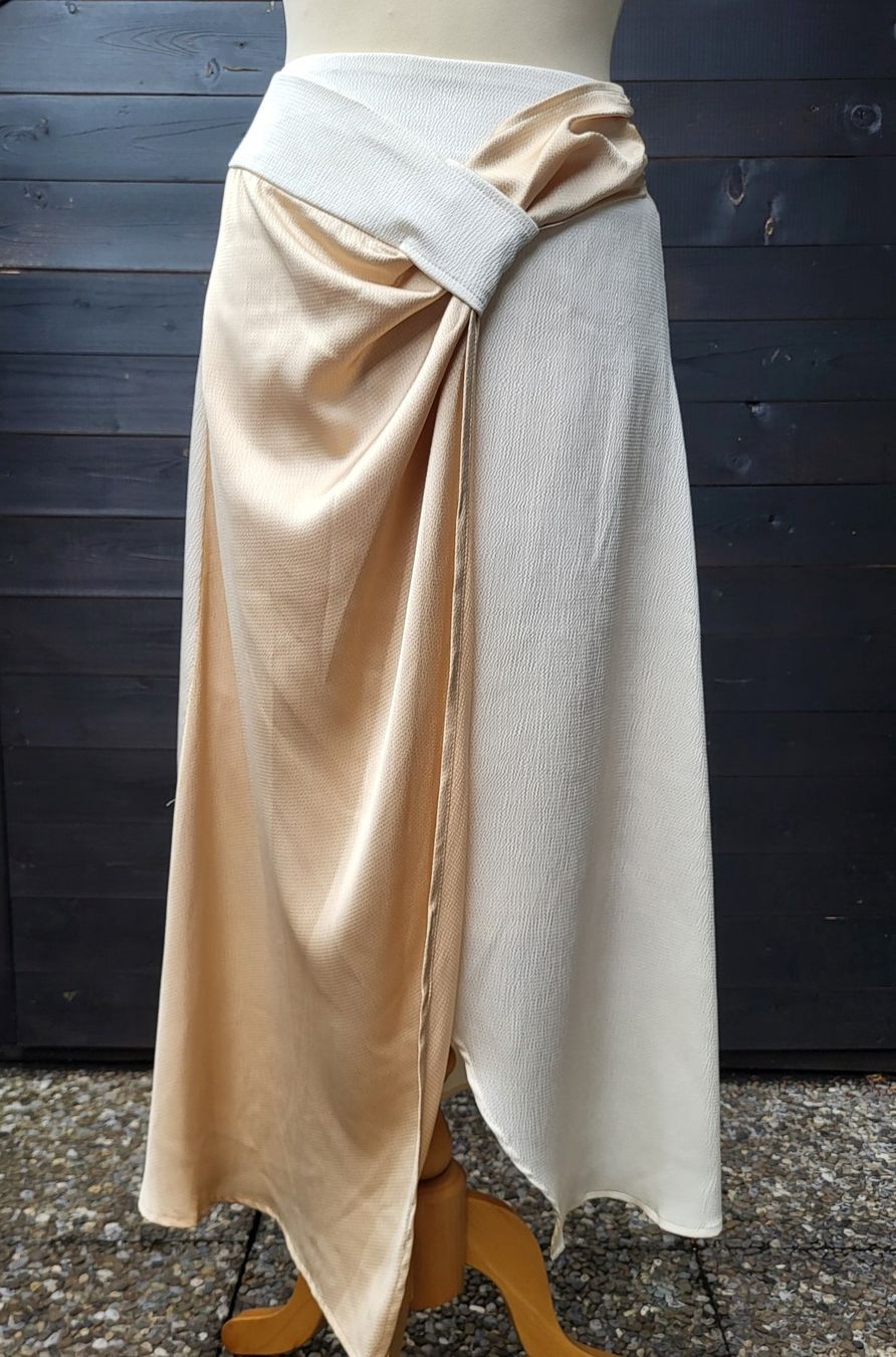 Gonne: Jupe deux couleurs – Nuovo (secondo la descrizione) da Fribourg venduto da VictoriaShop7 1
