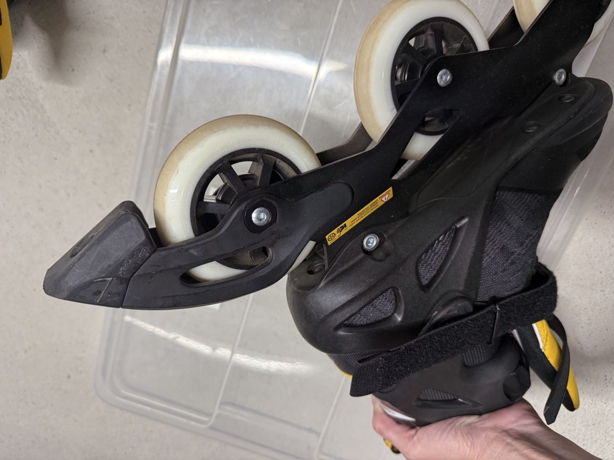 Pattini in linea & Pattini a rotelle: Neuwertige Inline Skates Rollerblade 3WD 10.8 Grösse 41 – Usato da Frick venduto da Tamy11 3