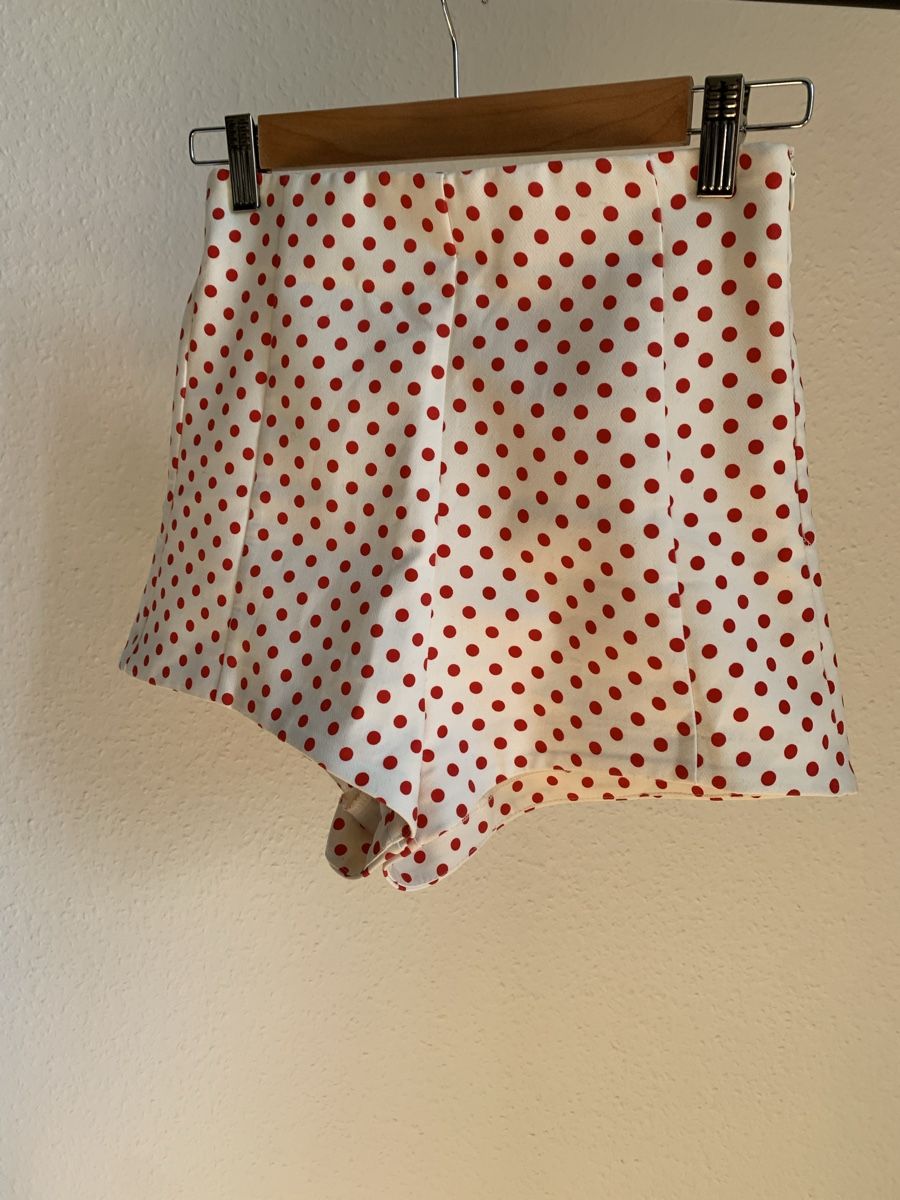 Zara Pantaloni: Short à pois Zara – Nuovo (secondo la descrizione) da Genève venduto da rez_c6c6 1