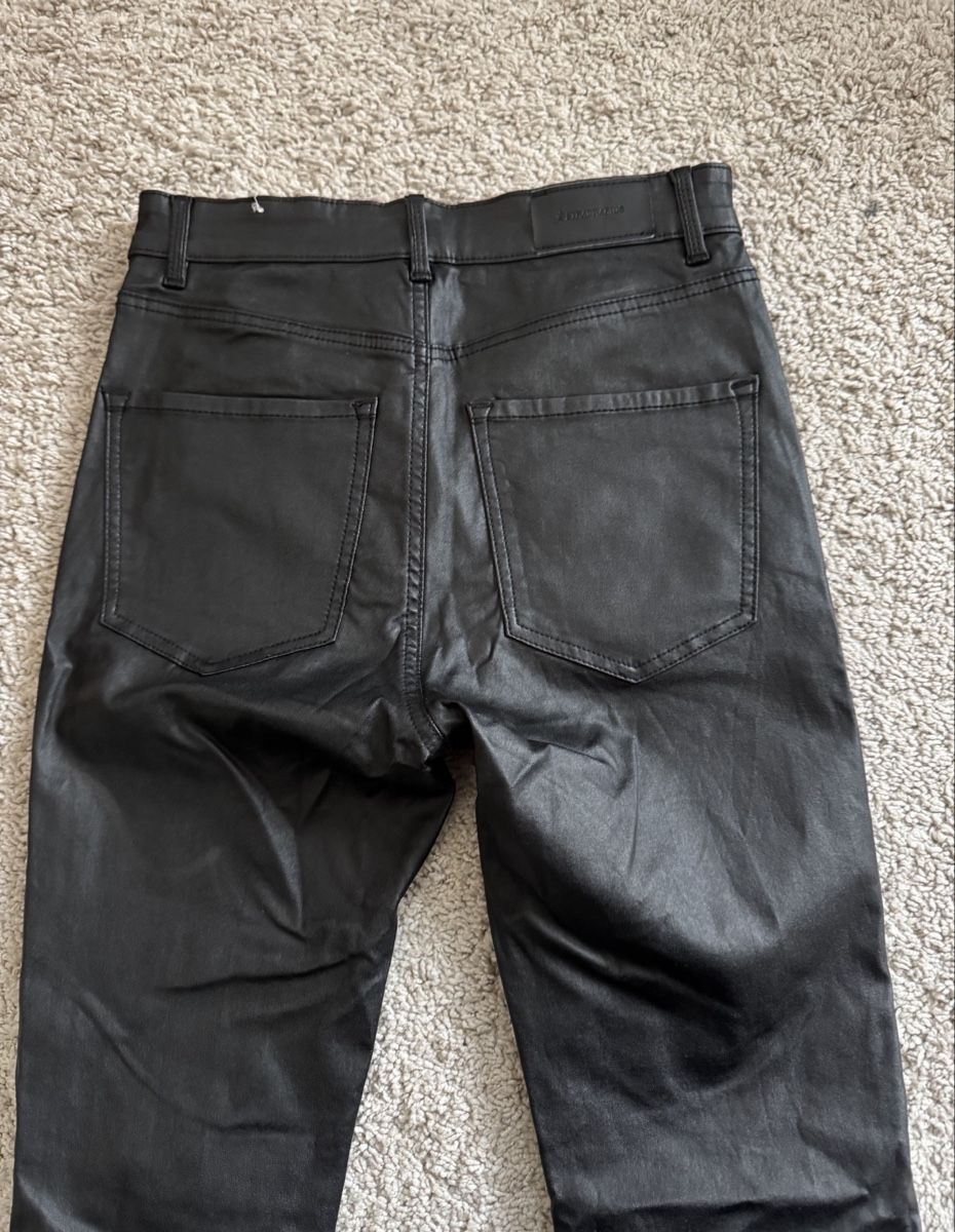 Stradivarius Pantaloni: Stradivarius pants – Nuovo (secondo la descrizione) da Bern venduto da FashionK92 1