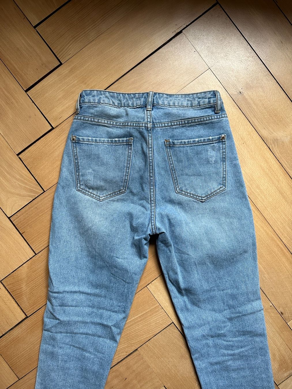 New Look Jeans: NEW LOOK - Destroyed Mom Jeans blau 36 – Usato da Zürich venduto da Diazaio 2