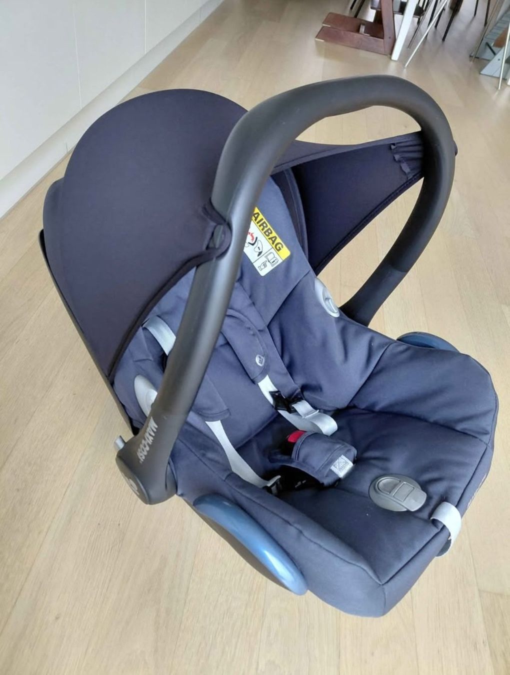 Maxi-Cosi Sièges auto: Maxi Cosi Cabriofix – D'occasion à Winterthur par linngu 1