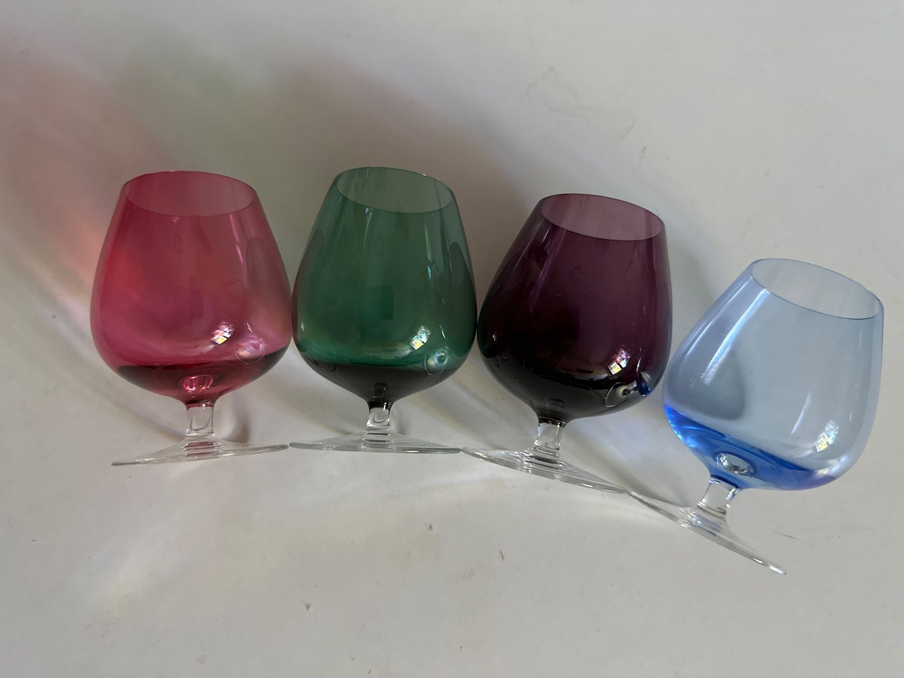 Verres: 4 verschiedenfarbige Gläser – D'occasion à Zürich par Chaeffeler 2