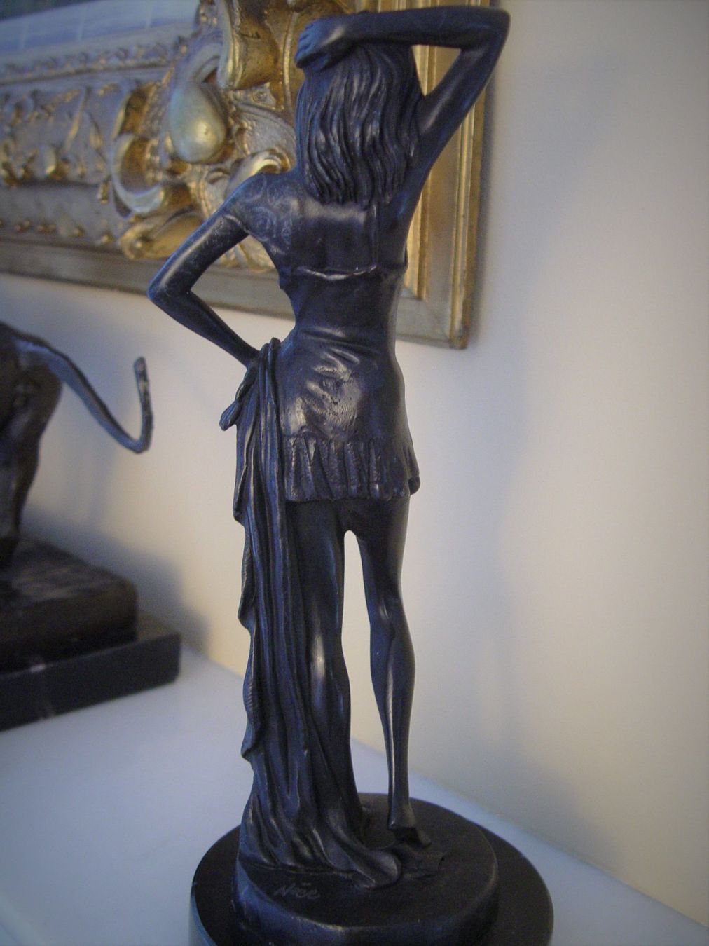 Sculture & Statue: Grosse weibliche Bronze Skulptur – Usato da Rotkreuz venduto da Dobermann5 2