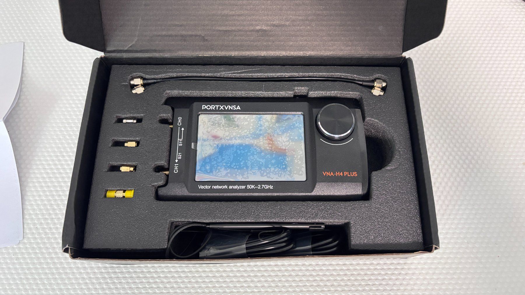 Radiocomunicazione: PORTXVNSA NanoVNA-H4 Plus – Nuovo e nell'imballaggio originale da Kefikon ZH venduto da Axilonis 2