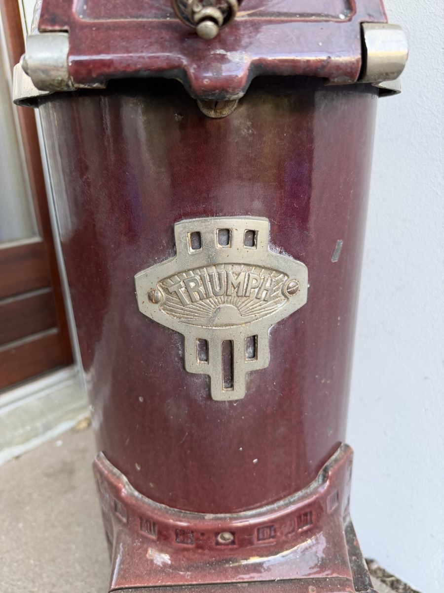 Altri mobili d'antiquariato: Antiker Heizofen, TRIUMPH – Usato da Muhen venduto da holygrail 1