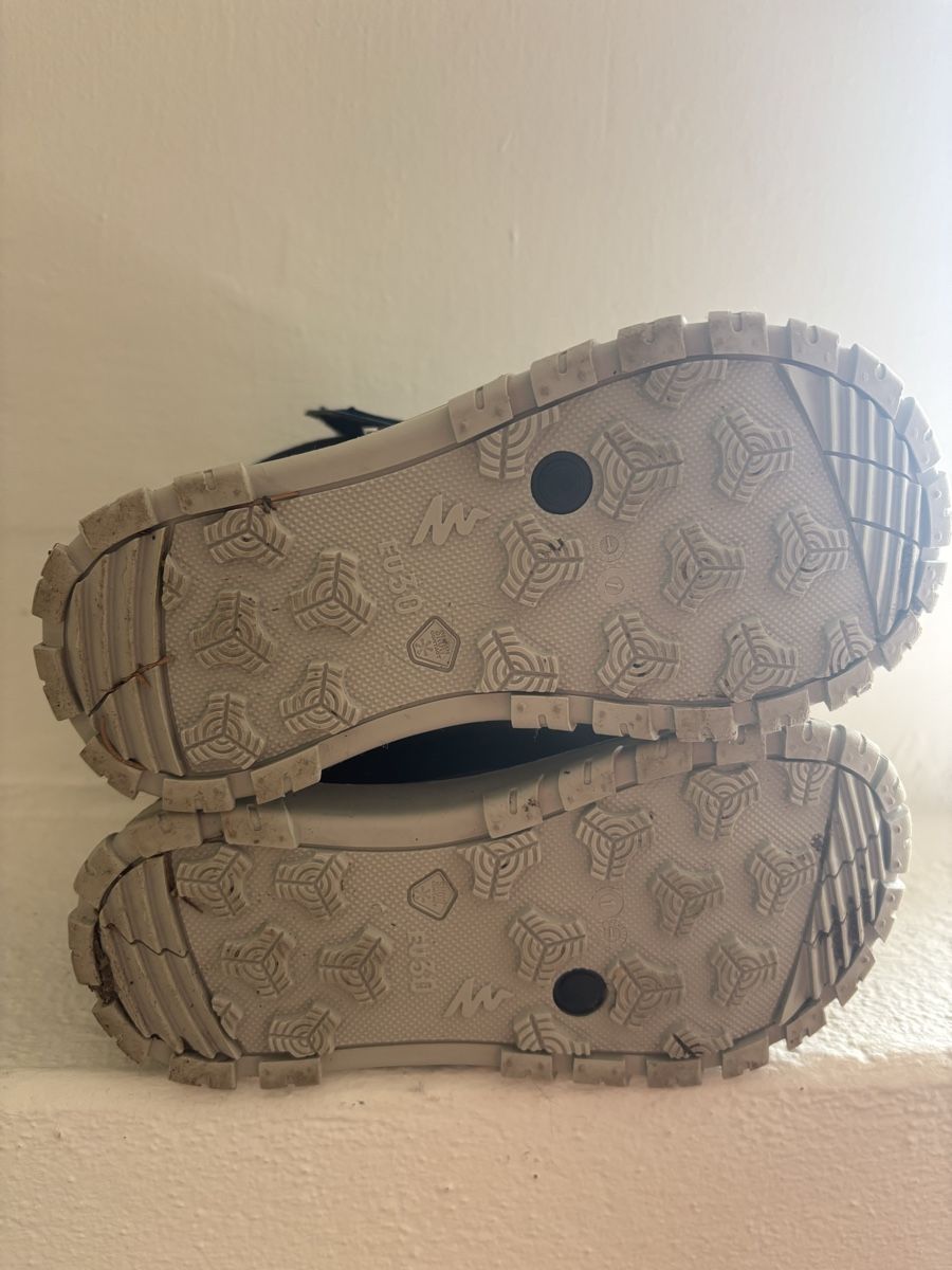 Decathlon Scarpe per ragazzi: Winterstiefel - Grösse 30 – Usato da Schaffhausen venduto da ValerieBelden 4