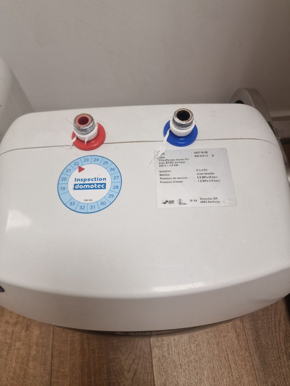 Sanitari: Chauffe-eau électrique Ariston Domotec – Usato da Neuchâtel venduto da niconede 2