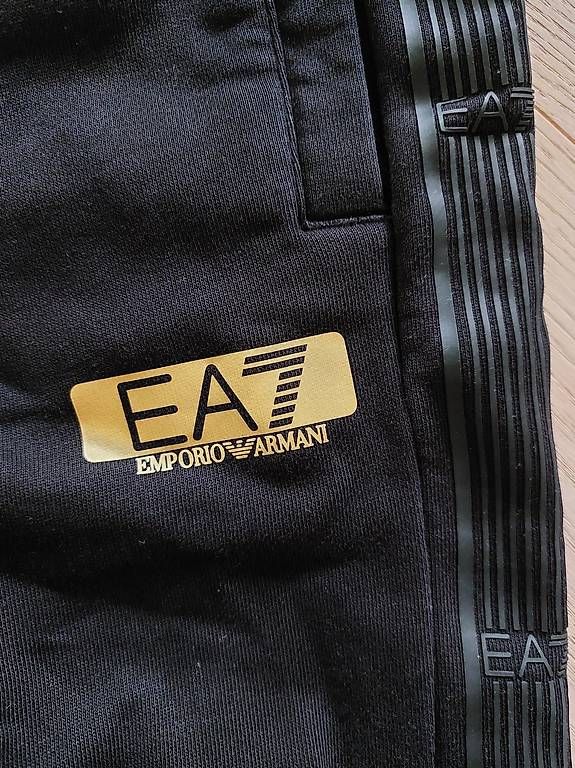 Pantaloni: Armani Hose – Usato da Cham venduto da sil_cqh2 1