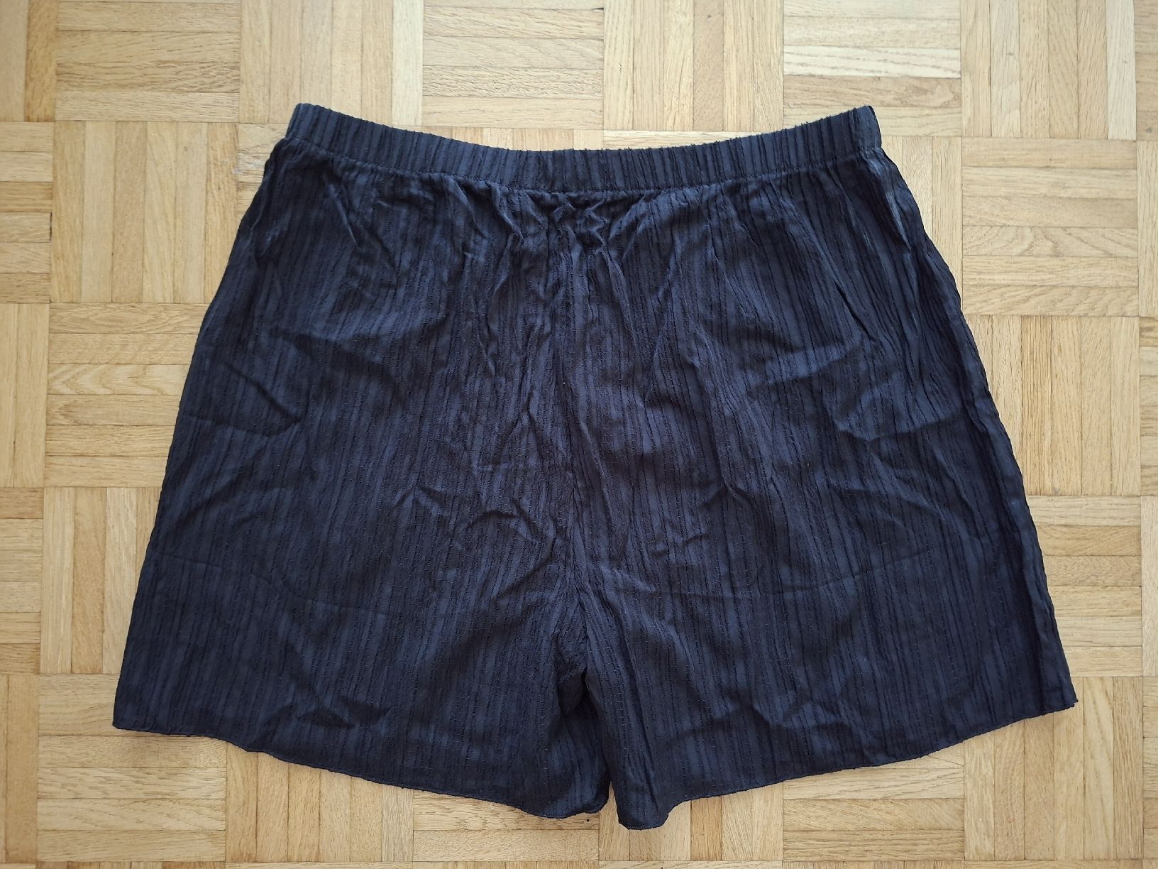 Hosen: short noir taille XL – Neu (gemäss Beschreibung) aus Plan-les-Ouates von Laly_92