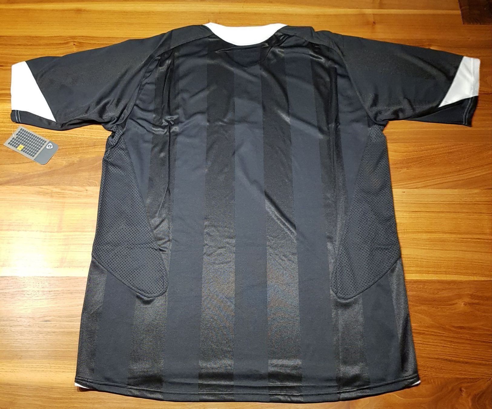 Nike Canottiere & Pantaloni: FC Basel Trikot 2005/2006 sehr selten – Nuovo (secondo la descrizione) da Emmenbrücke venduto da Herzog07 7