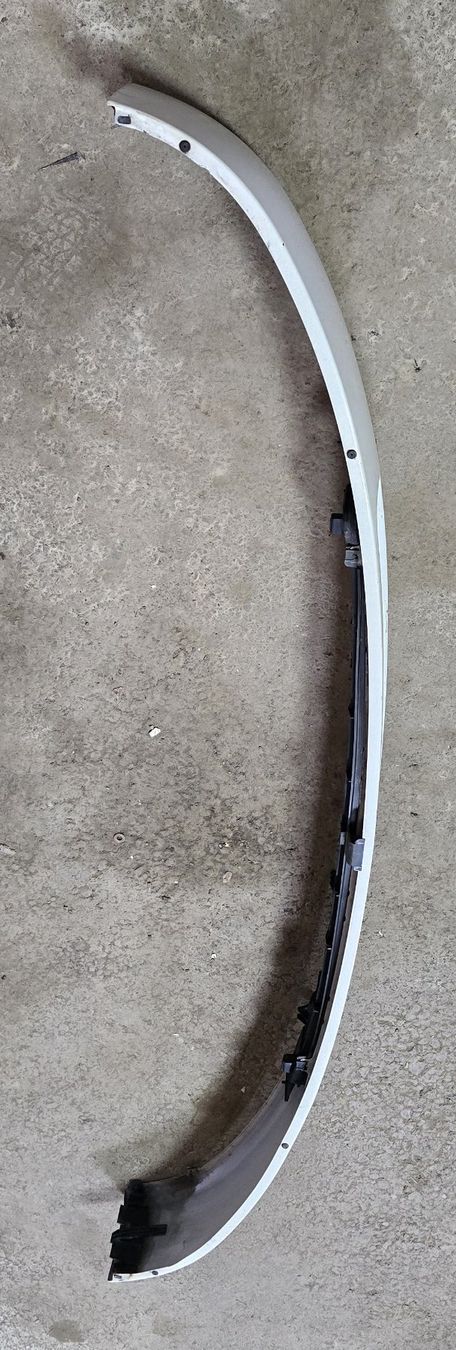 Volkswagen Tutti pezzi di ricambio auto: VW T4 Frontblech Kühlergrill Frontgrill lange Front Weiss – Usato da Schaffhausen venduto da Parg86 5