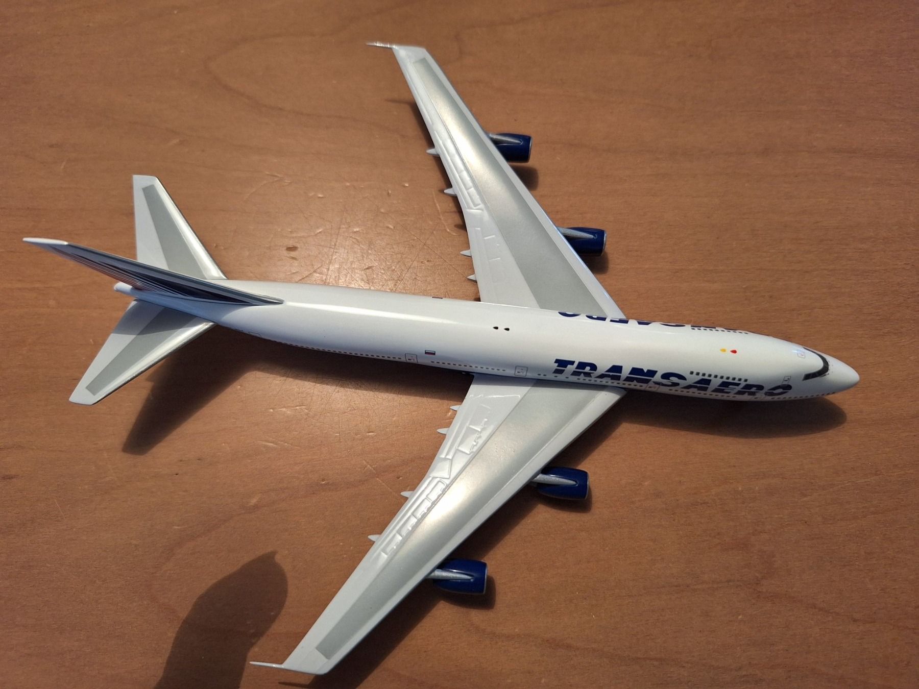 Boeing Kit di modellismo & Modellini statici: Transaero Boeing 747-200 1:400 – Usato da Sargans venduto da nicsam1815 1