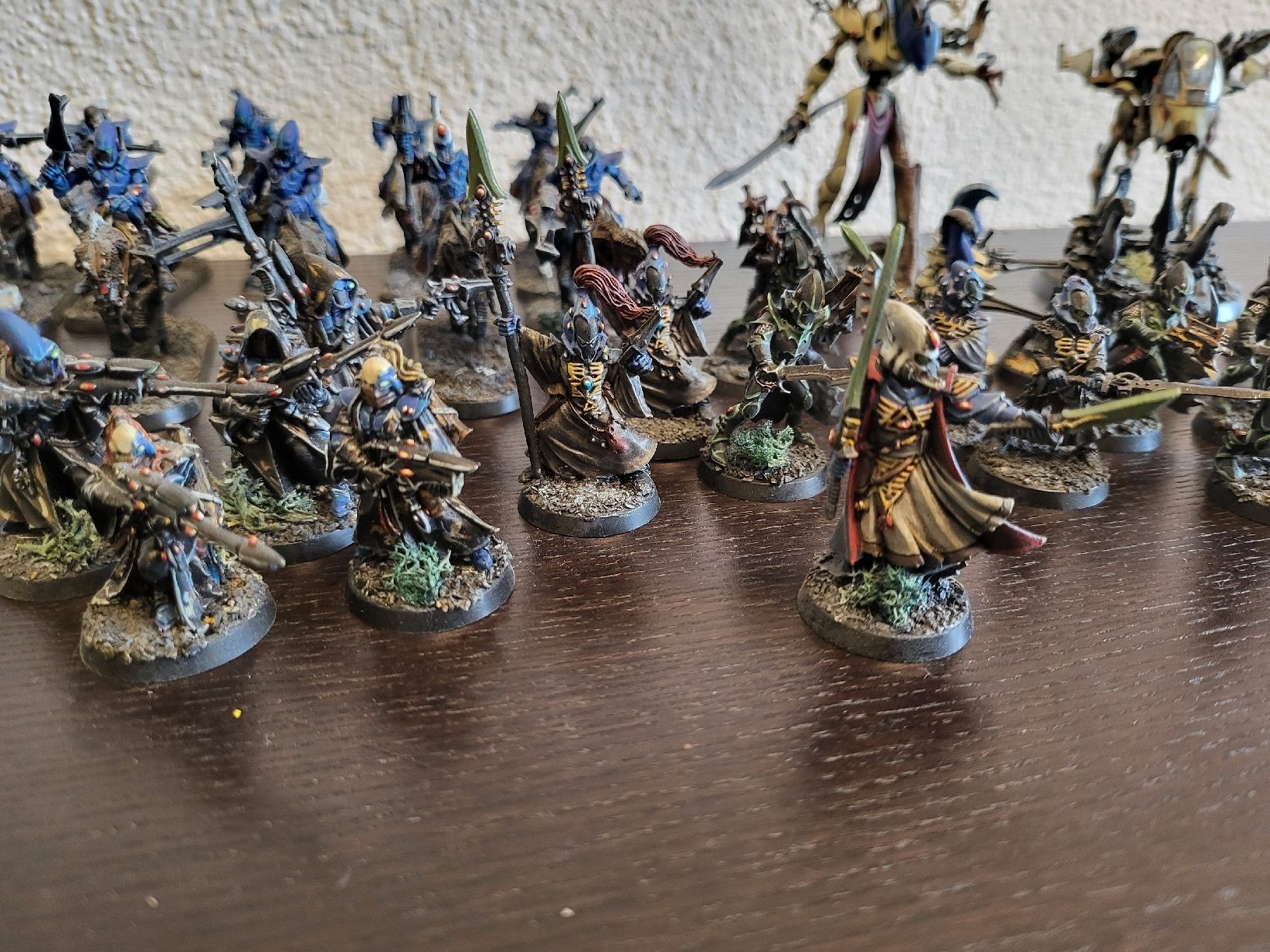 Modellbausätze & Standmodelle: Warhammer 40K Eldar old exodites Armee Aeldari bemalt – Gebraucht aus Winterthur von  1