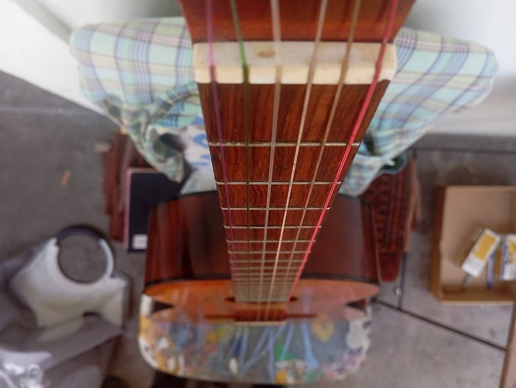 Strumenti musicali: Linkshänder Schüler Gitarre Ariana – Usato da Basel venduto da Petergunn 2