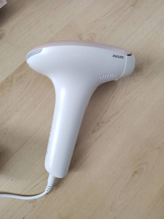 Epilatori: Philips Lumea Haarentfernung Gerät – Usato da Zofingen venduto da CM081 3