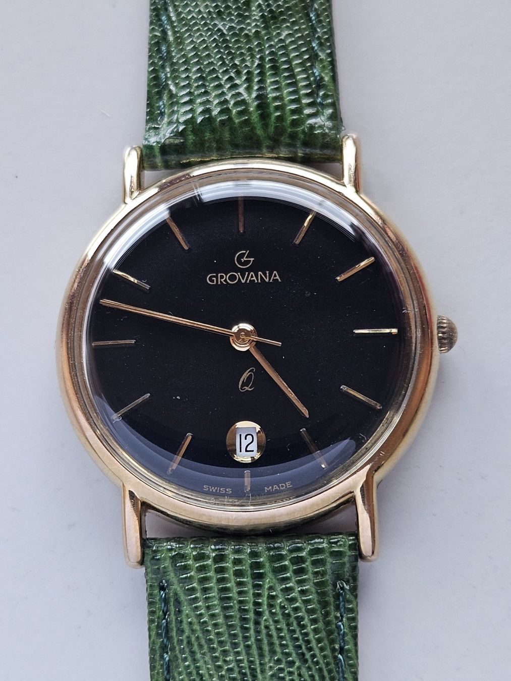 Montres: 422 Grovana Date Quartz – D'occasion à Berikon par mmm21