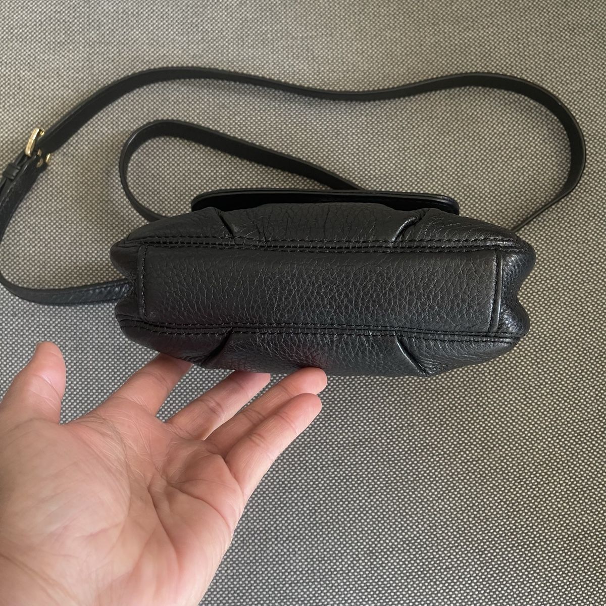 Michael Kors Borse da donna: Schwarze Michael Kors Leder-Umhängetasche – Nuovo (secondo la descrizione) da Bern venduto da dek_7bjd 2
