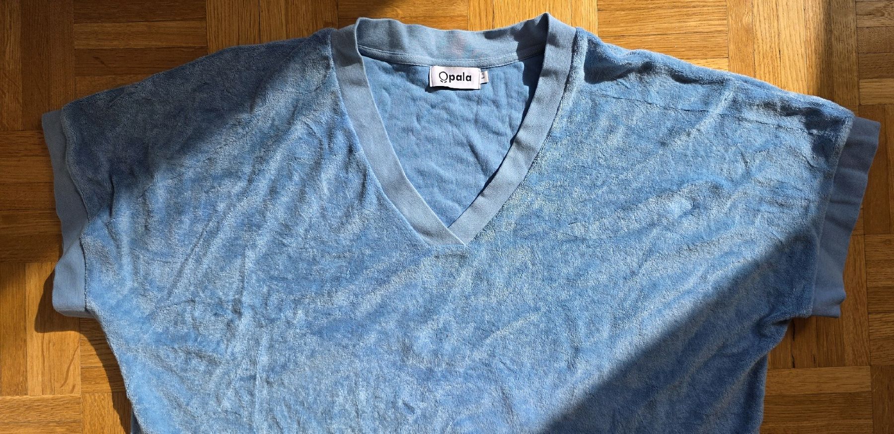 T-shirts: Pull /Tshirt bleu sans manche taille L – D'occasion à Yverdon-les-Bains par van_dq65