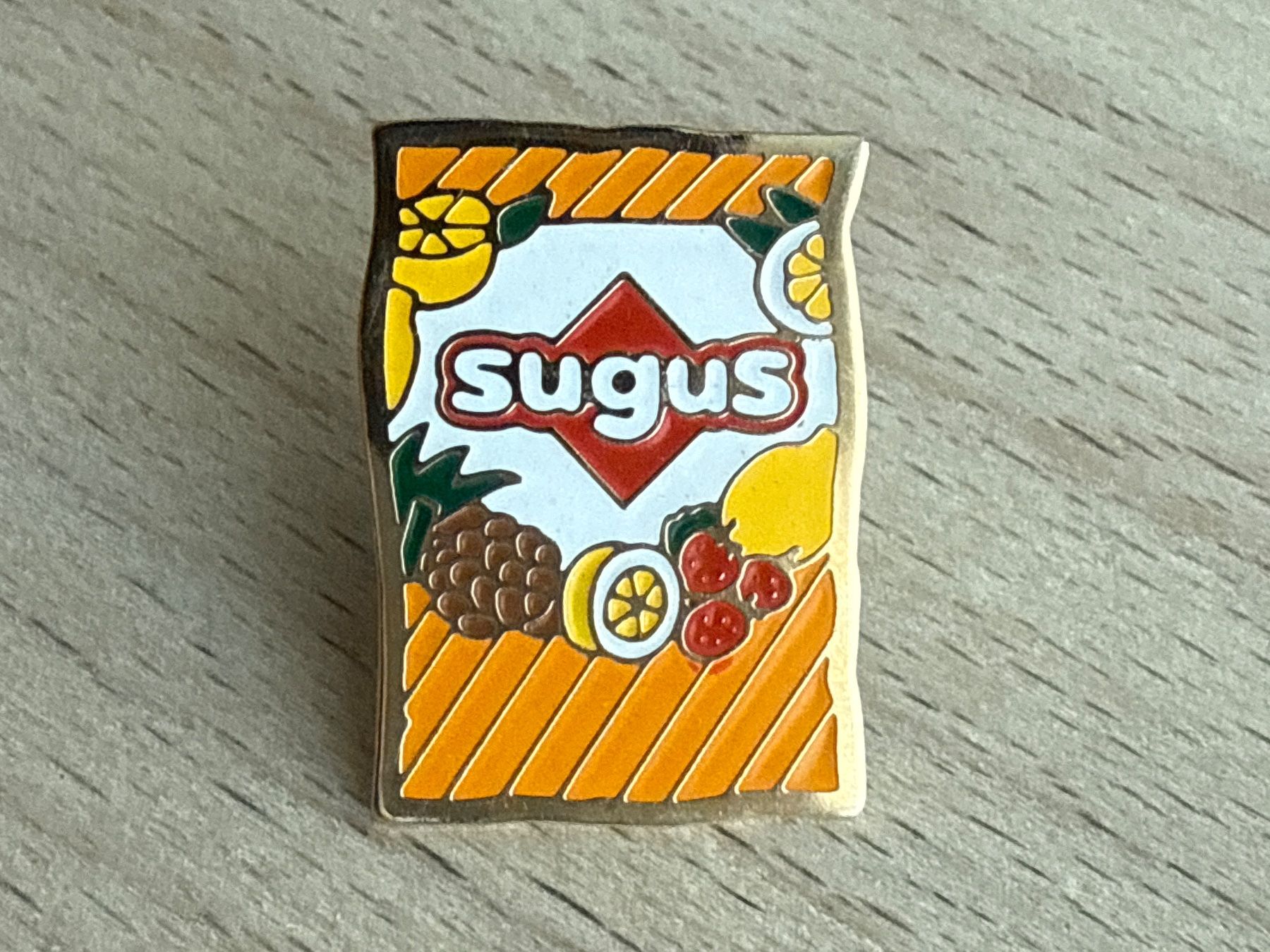 Sugus Placchette & Badge: Pin Sugus – Usato da Glattbrugg venduto da Schweigmatt