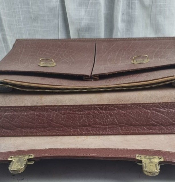 Koffer & Taschen: Aktentasche Ledertasche Rind gebraucht – Gebraucht aus Flums von Flumsantik 4