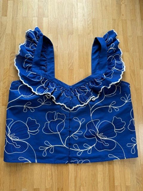 Sezane Top: Sezane Top Dita Gr 42 – Usato da Chéserex venduto da Peva235