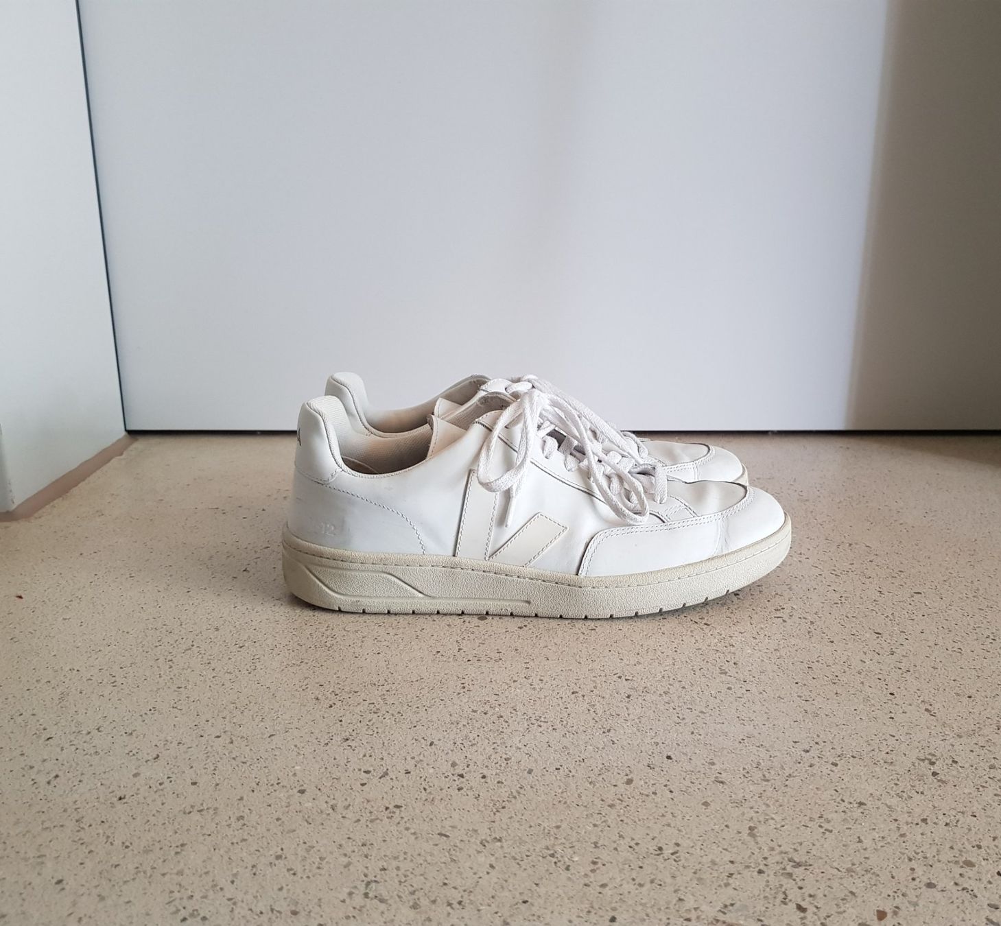 Veja Scarpe da uomo: Veja Herren Leder-Sneaker Grösse 42 – Usato da Basel venduto da fafa68