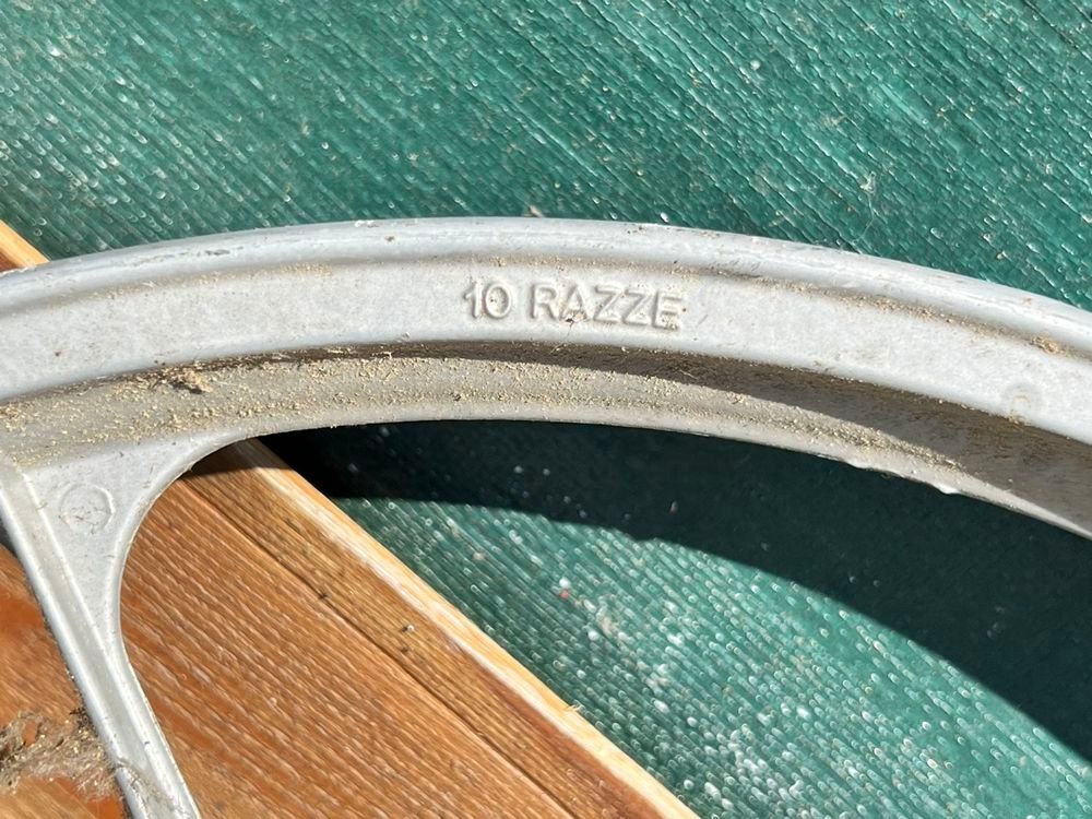 Pneus & Kompletträder: Mofa Gussfelgen Vorderrad 17 Zoll Puch/ Sachs – Gebraucht aus Regensdorf von Vantage1 2