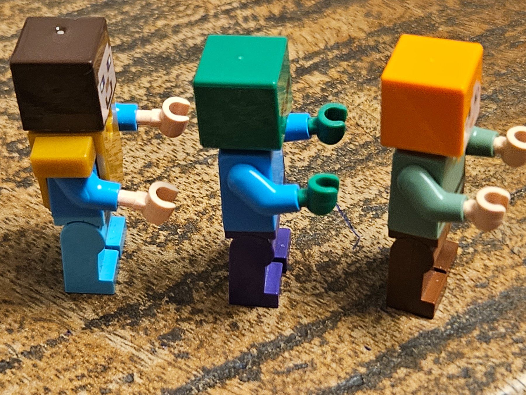 Lego Kit di costruzioni: lot de 3 figurines minecraft – Usato da Confignon venduto da Ecrofigs 3