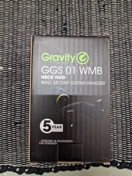 Gravity GGS 01 WMB Neck Hug Wall Mount Guitar Hanger. (Gebraucht) in ...