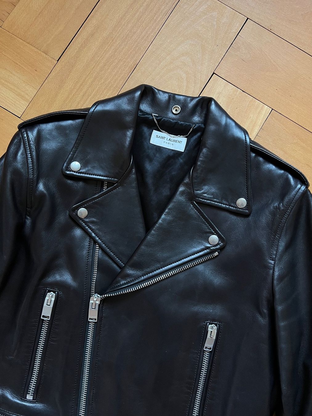 Saint Laurent Giacche: Saint Laurent Leather Biker Jacket – Usato da Zürich venduto da Claus-Zr 2