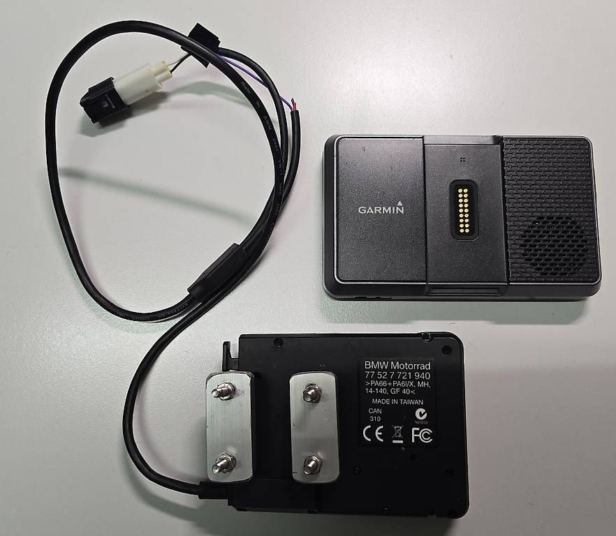 Navigatori: Garmin Zümo 660 GPS Motorrad Navigation – Usato da Steinerberg venduto da Bcsbcs 3
