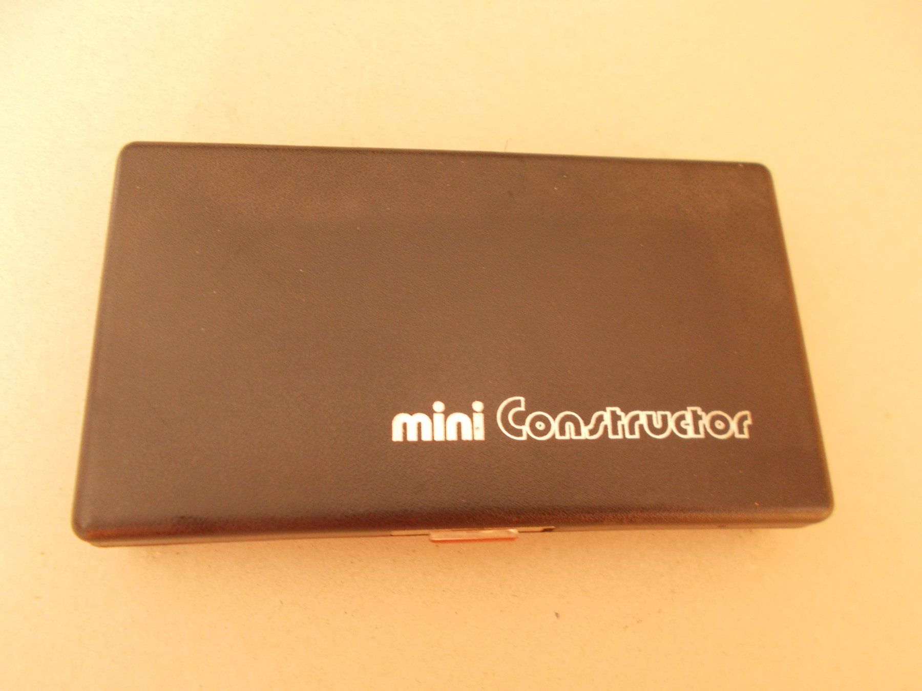 Bücher: ZEICHENHILFE mini CONSTRUCTOR – Neu (gemäss Beschreibung) aus Romanshorn von Legere8