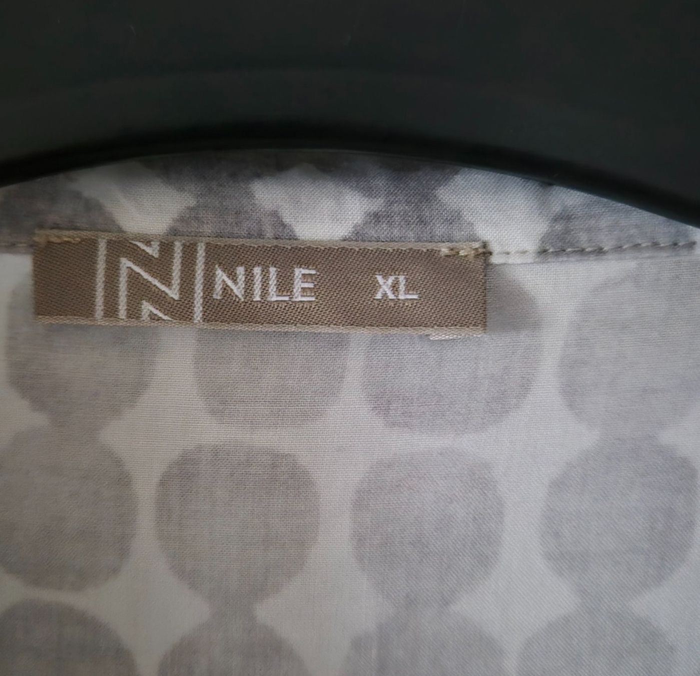 Nile Robes: Nile Blusen / Kleid Gr. XL Dots Oversize – Neuf (Voir description) à Tagelswangen par GABGABFI 4