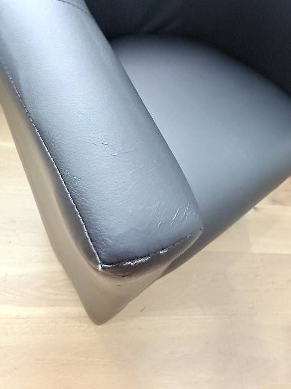 Poltrone: Fauteuil similicuir  – Usato da Genève venduto da anthony.beal1202 1