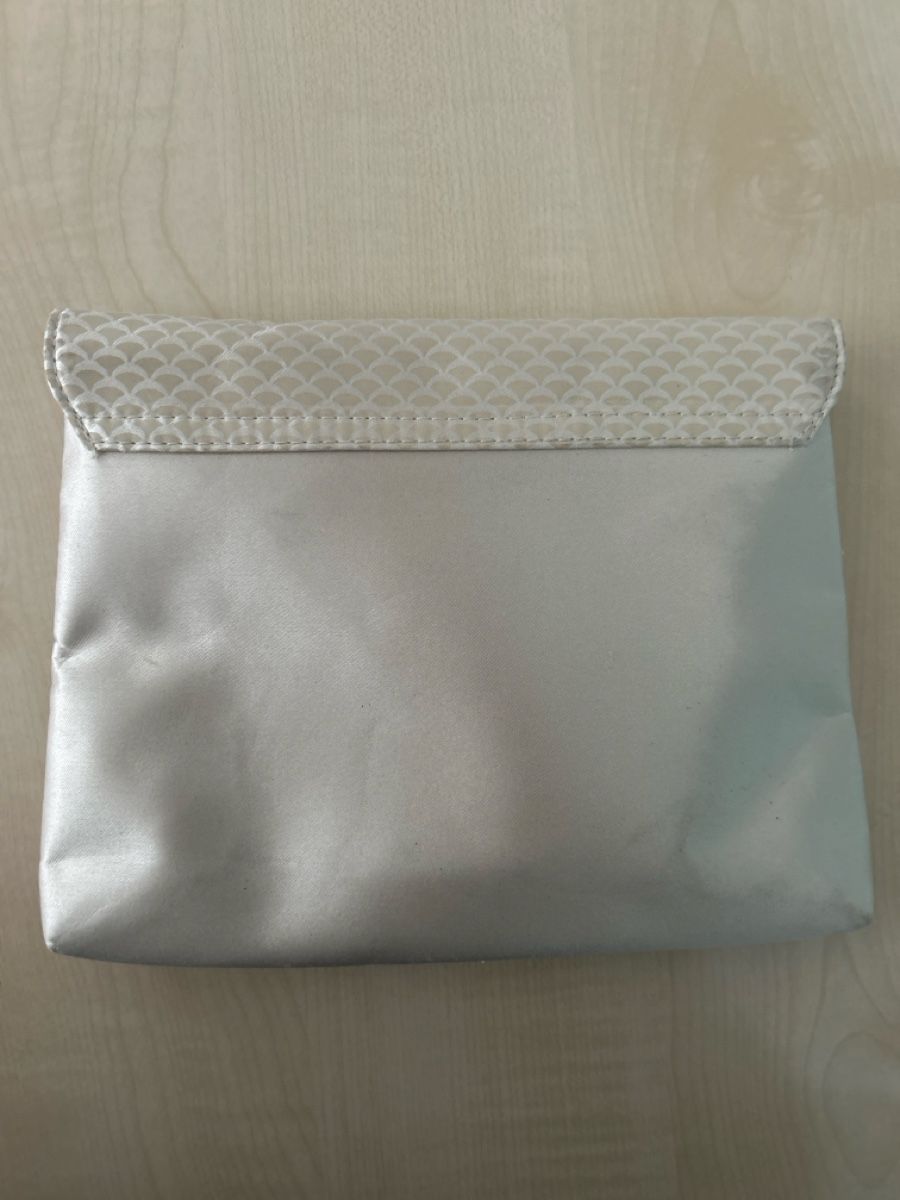 Bulgari Borse da donna: Bulgari Clutch Tasche in silber – Usato da Herisau venduto da Renee30 4