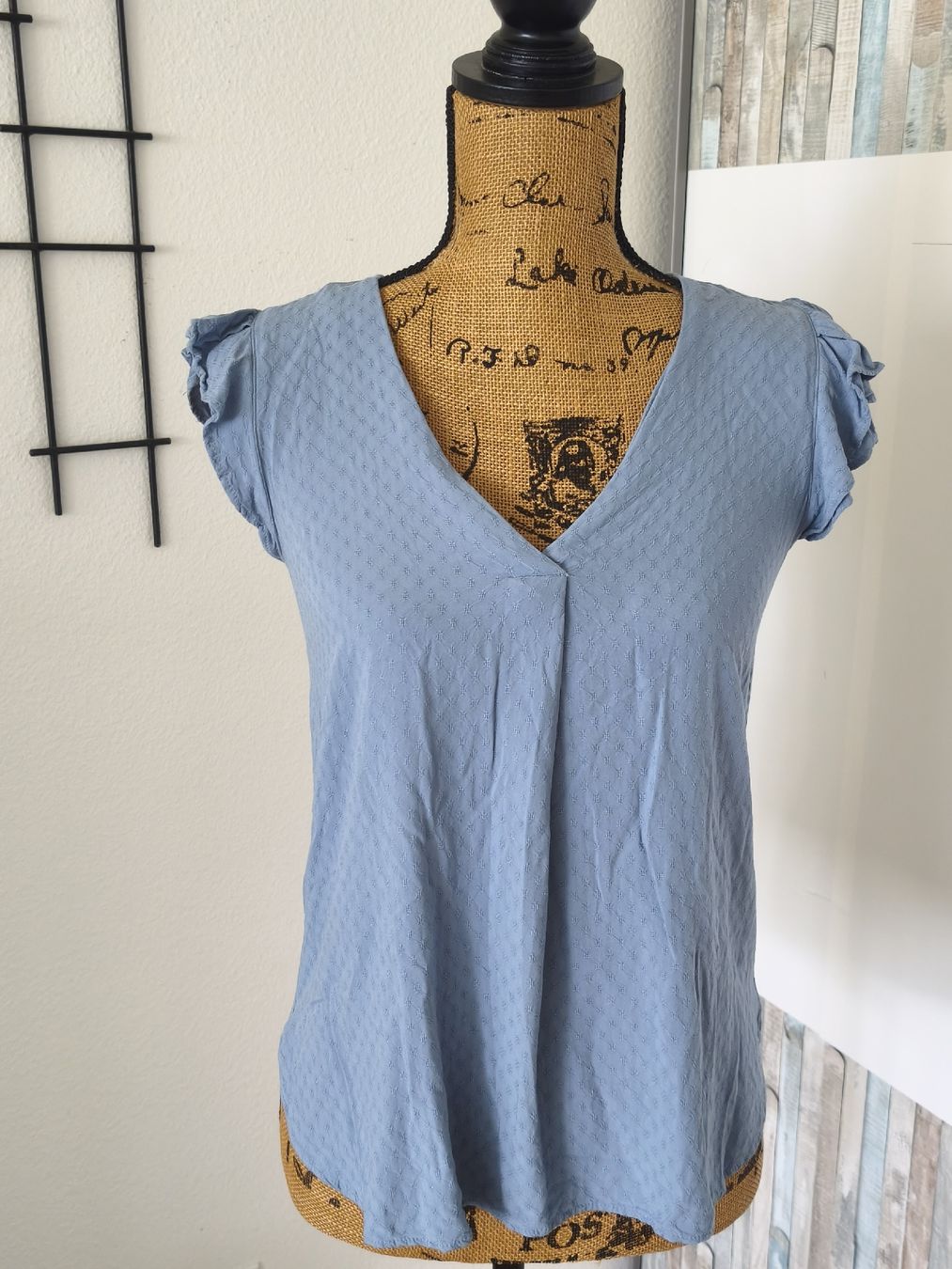 C&A T-Shirts: Shirt C&A hellblau Grösse 34 neuwertig – Neu (gemäss Beschreibung) aus KRIENS von Franzy_Blond10