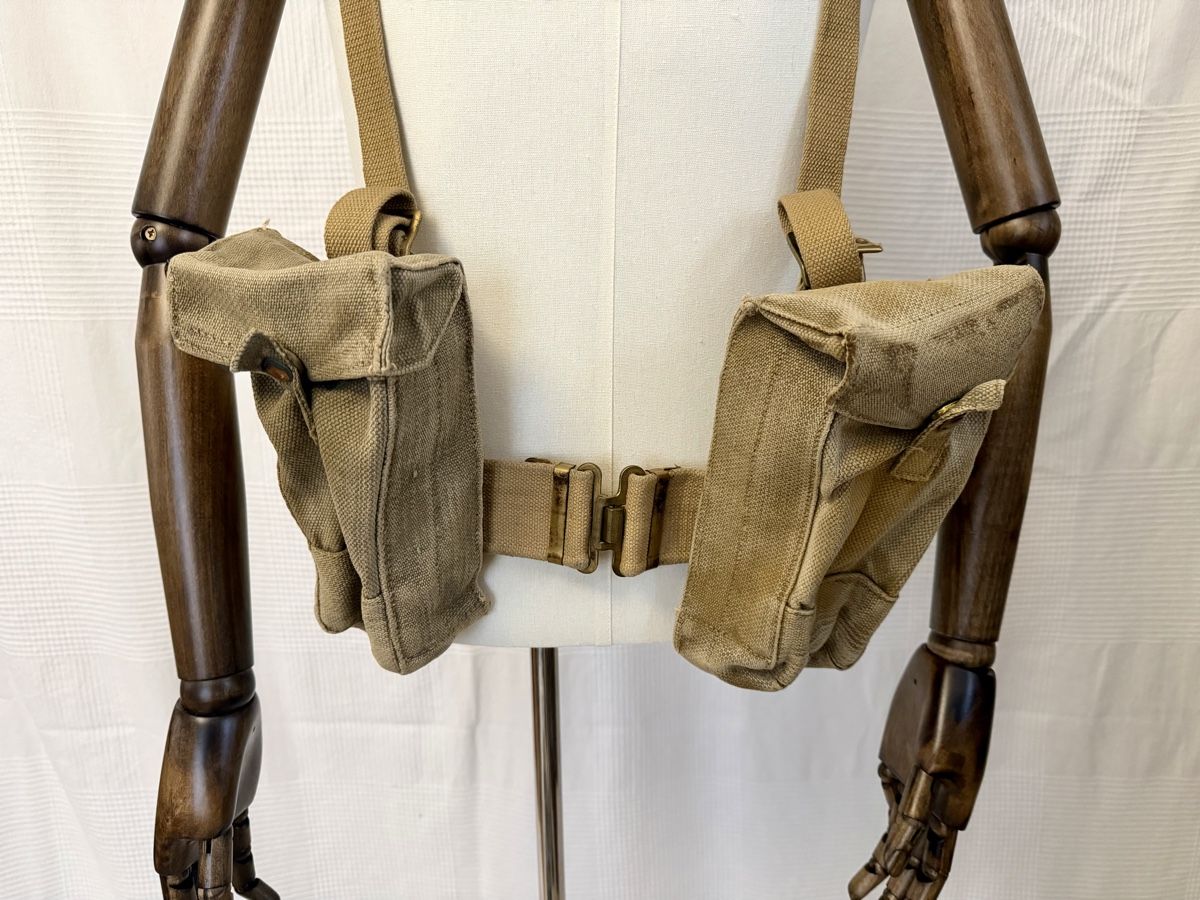 Uniformi: WW2 / Armee / British / P-37 Webbing / Sten MP / Militaria – Usato da Romanshorn venduto da Romolo_Blu 1