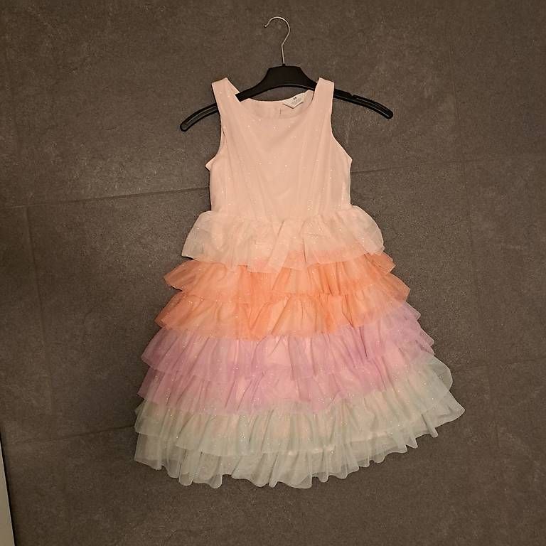 Kleider: Kleid  – Gebraucht aus Neftenbach von sam_jbb5