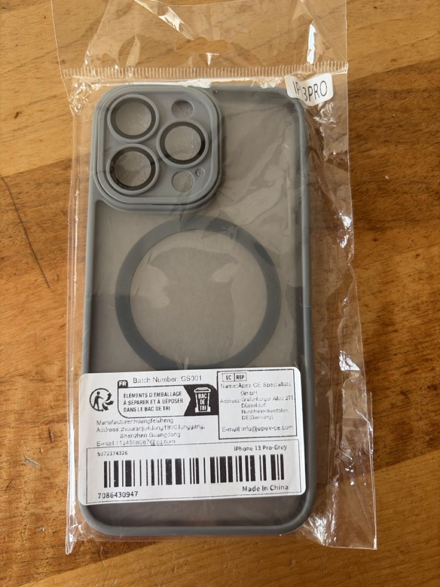 Apple Coques & Protection écran: iPhone 13 Pro Hülle  – Neuf avec emballage d'origine à Ebnat-Kappel par finrod83
