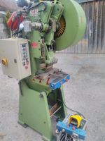 Exzenterpresse- Stanzmaschine