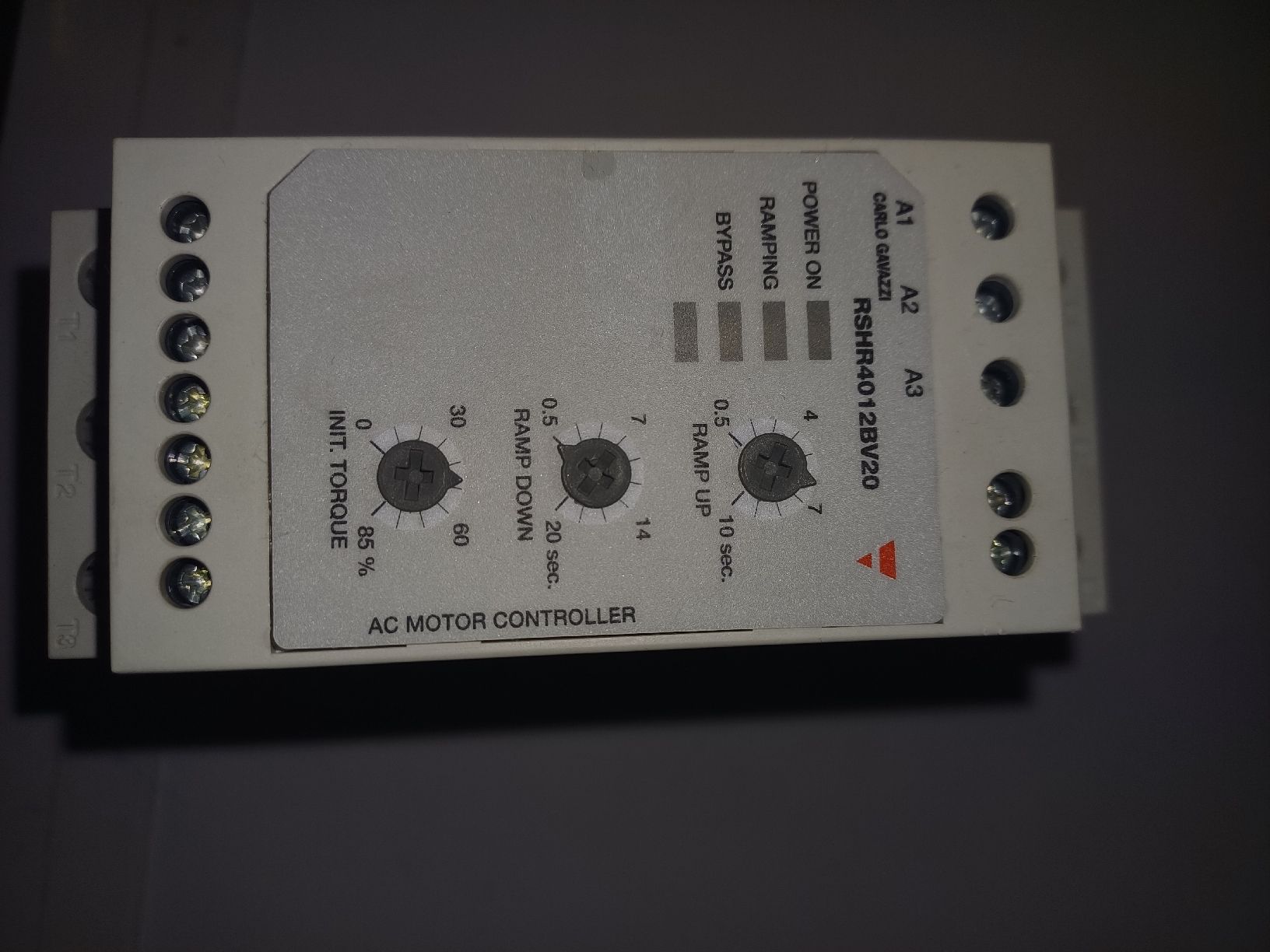 Elektronikbauteile: Carlo Gavazzi RSHR4012BV20 AC Motor Controller used – Gebraucht aus Märstetten von Solarprofi