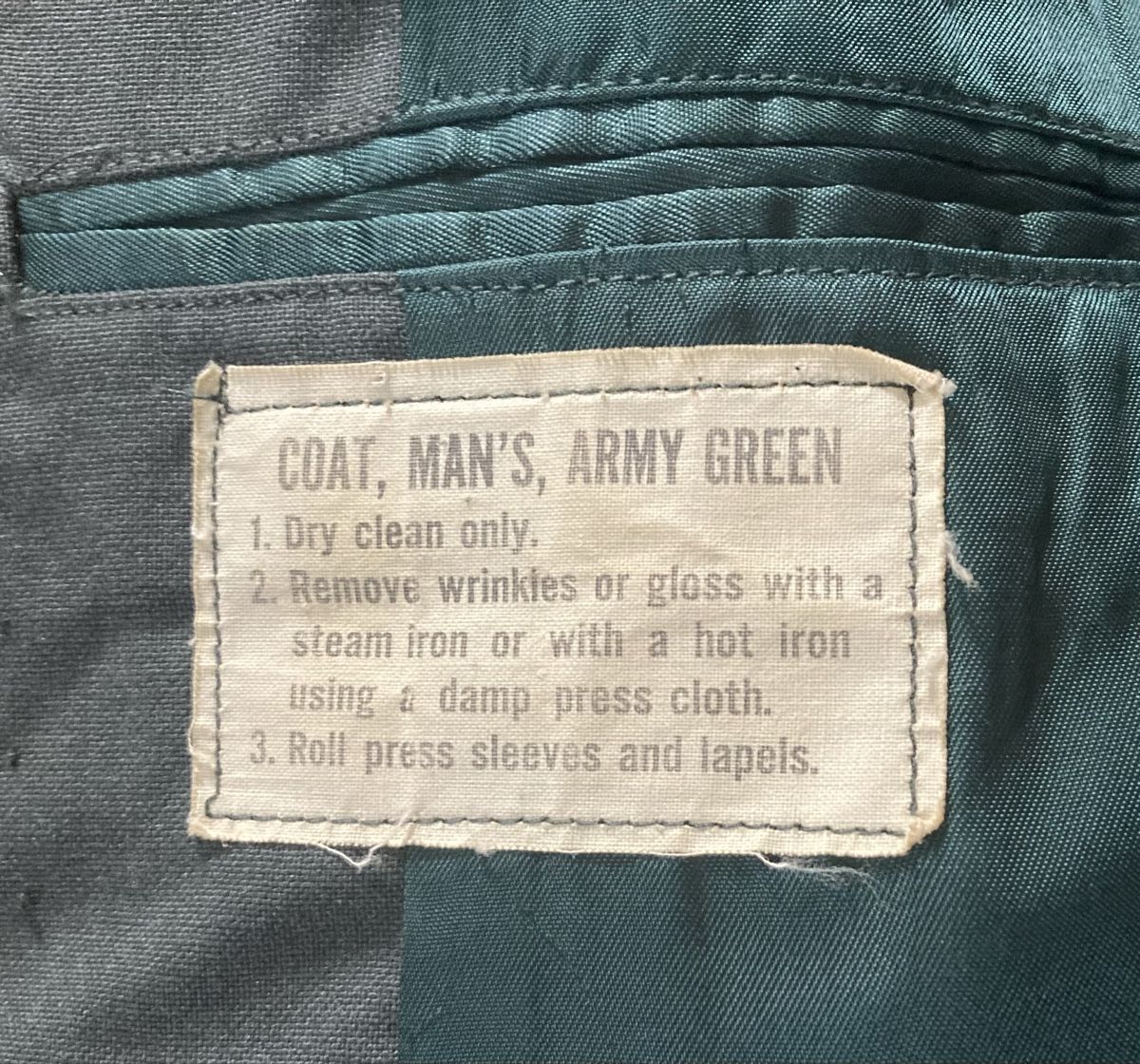 Uniformes: Veste militaire – D'occasion à Bussigny par JPS06 4