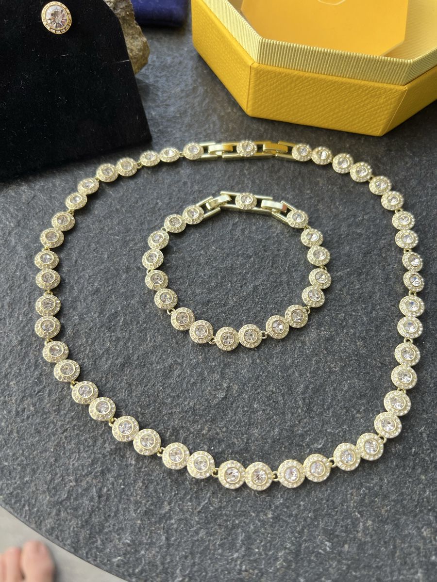 Swarovski Ketten: Swarovski Collier , Armband & Ohrstecker🔥🔥🔥🔥 – Neu (gemäss Beschreibung) aus Döttingen von Steinklopferin 2