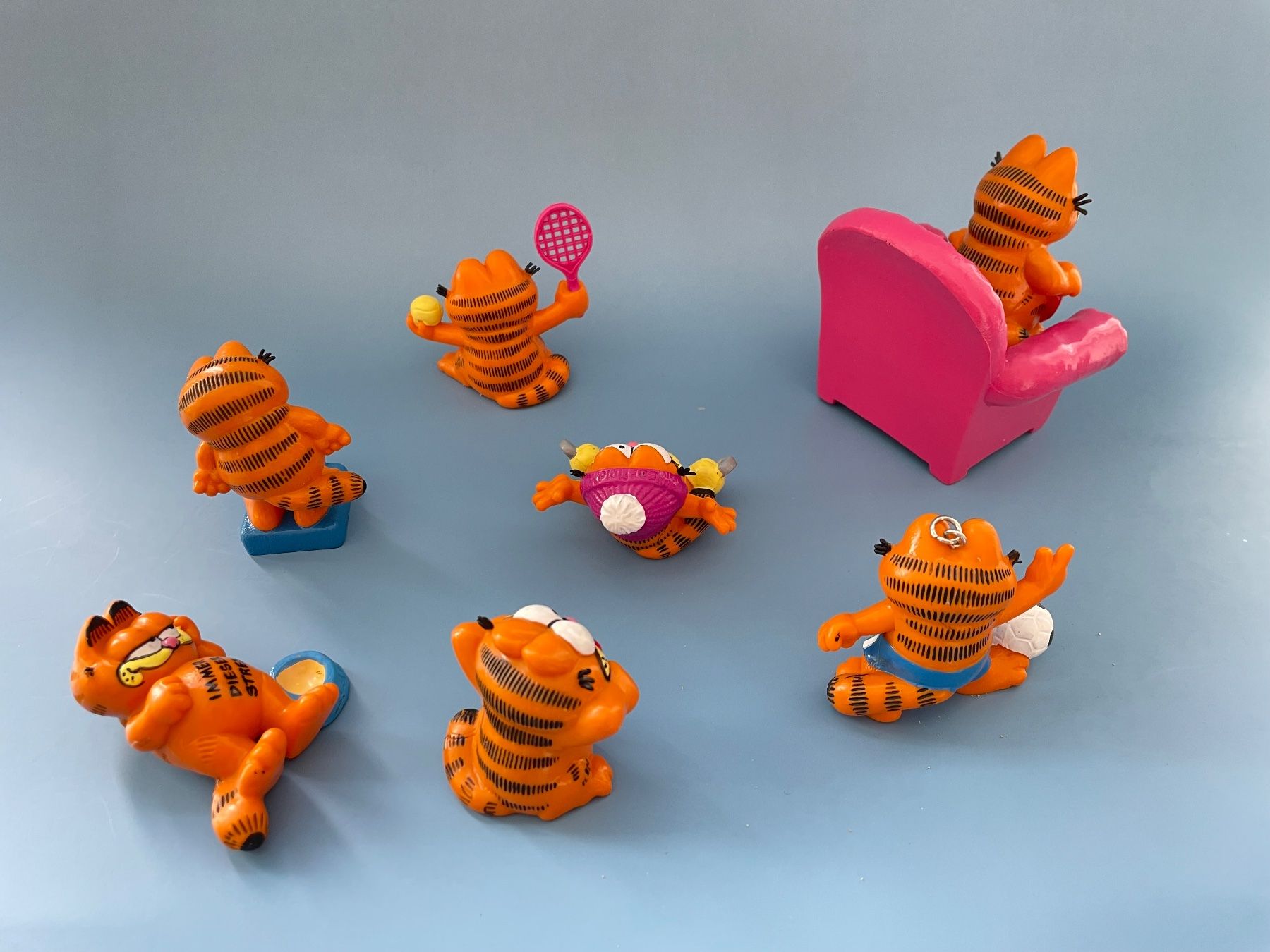 Bullyland Figuren: 7x Garfield Comic Figur Comicfigur 1978, 1981 U.F.S. Bully – Gebraucht aus Gossau SG von entwederoder 1
