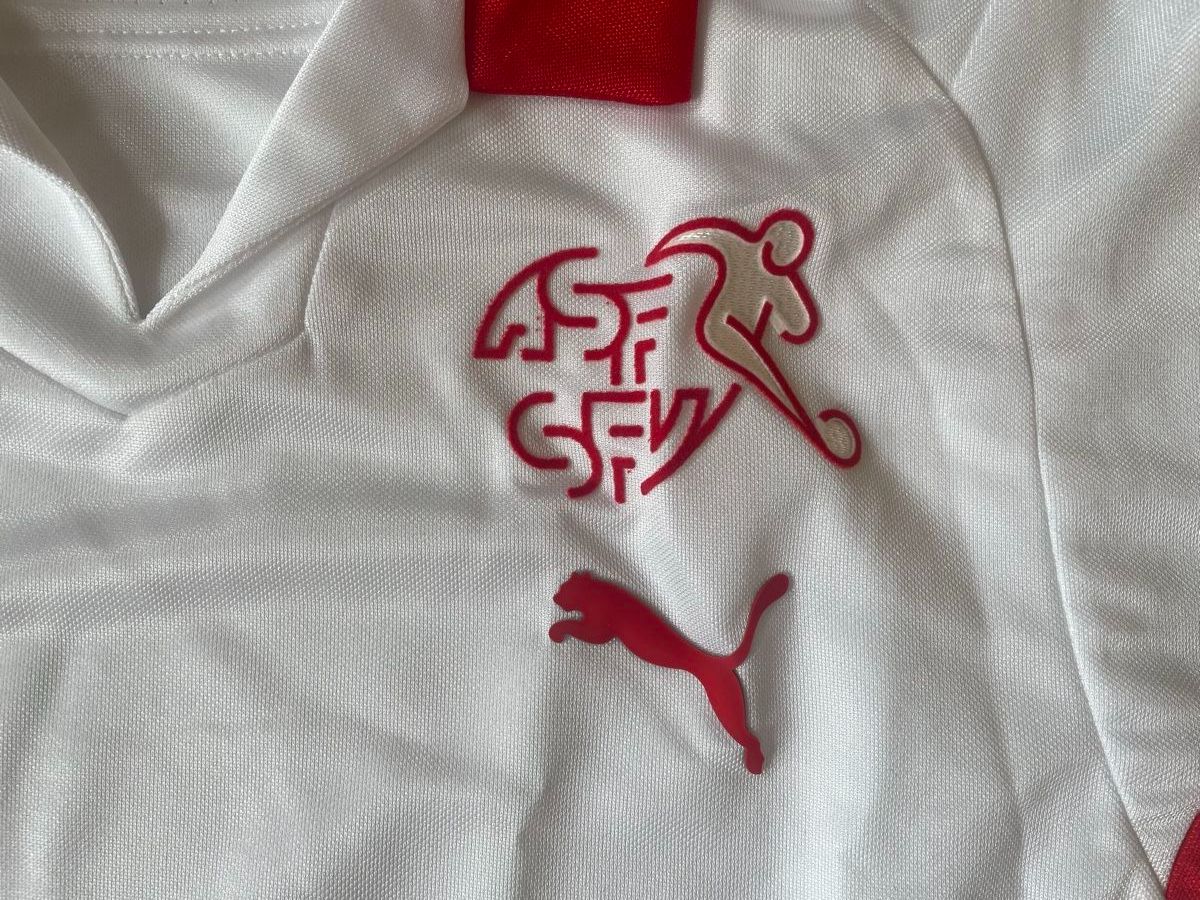 Puma Canottiere & Pantaloni: PUMA Schweizer Nati Trikot – Nuovo (secondo la descrizione) da Boll venduto da 27simpson 1