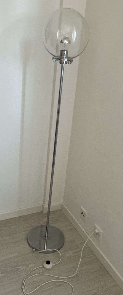 Lampade: Stylische Stehlampe mit Glaskugel - Vintage – Usato da Naters venduto da seidengut 2