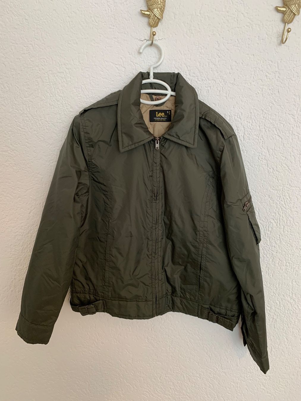 Lee Giacche: Lee Jacke Oliv Grün Gr. S – Usato da Fislisbach venduto da KolibriSecondhand 2