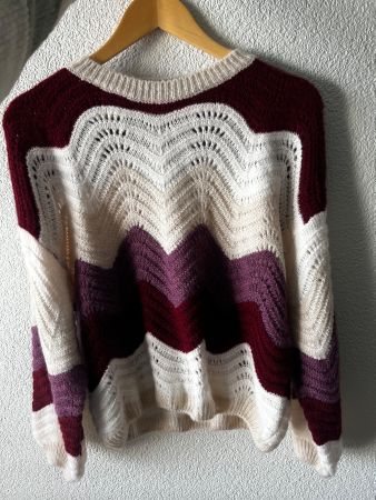 Pull coloré neuf - jamais porté avec étiquette